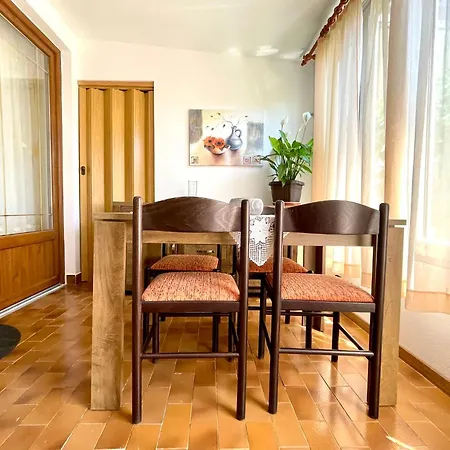 Maria Apartman *